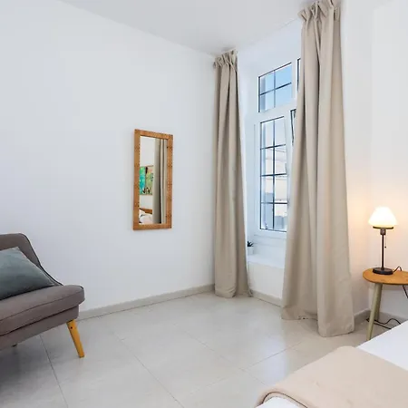 Dulce Celestino Lanzarote Villa Nazaret