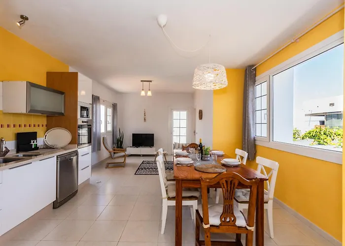 Dulce Celestino Lanzarote Villa
