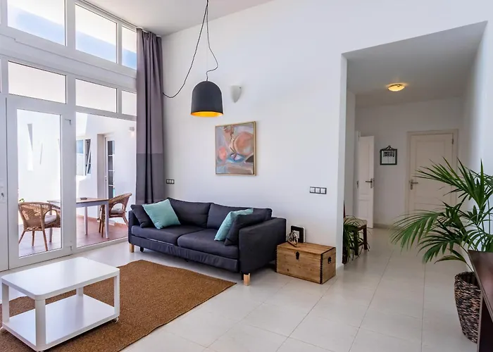 Dulce Celestino Lanzarote Villa Nazaret