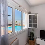 Dulce Celestino Lanzarote Villa Nazaret