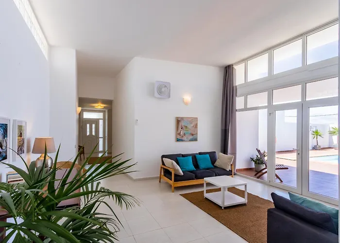 Dulce Celestino Lanzarote Villa