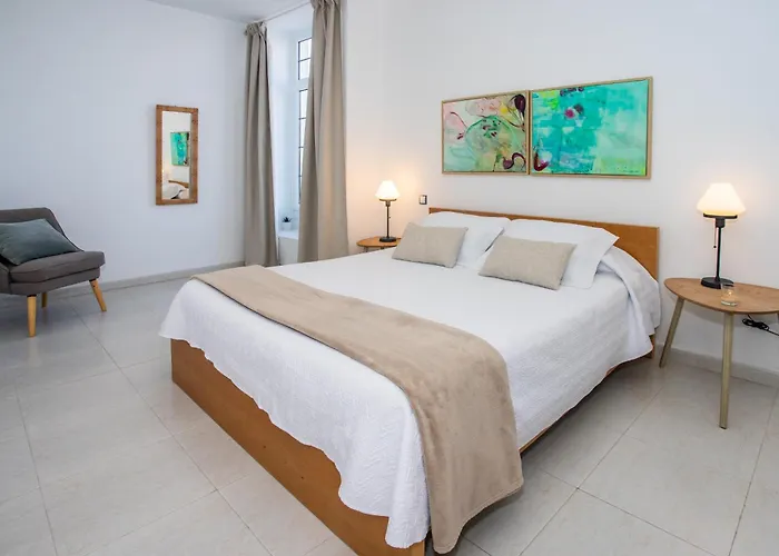 Dulce Celestino Lanzarote * Nazaret