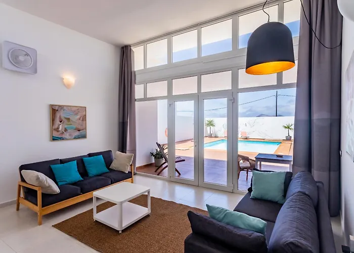 Dulce Celestino Lanzarote * Nazaret